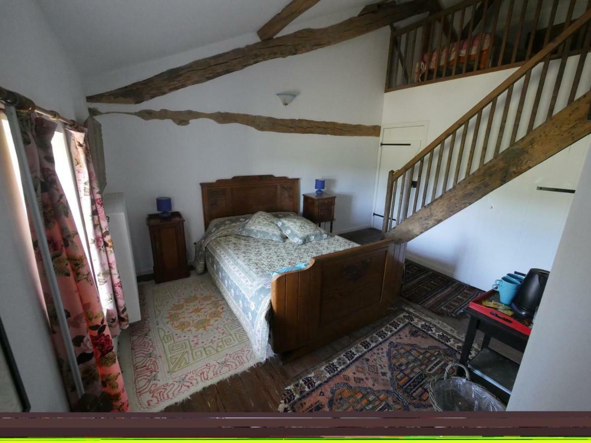 Les Trois Chenes Bed and Breakfast Videix Eksteriør billede