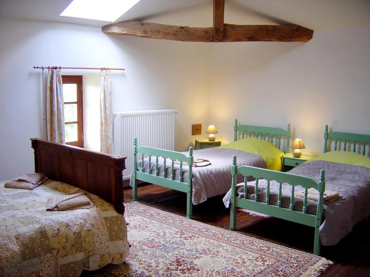 Les Trois Chenes Bed and Breakfast Videix Værelse billede
